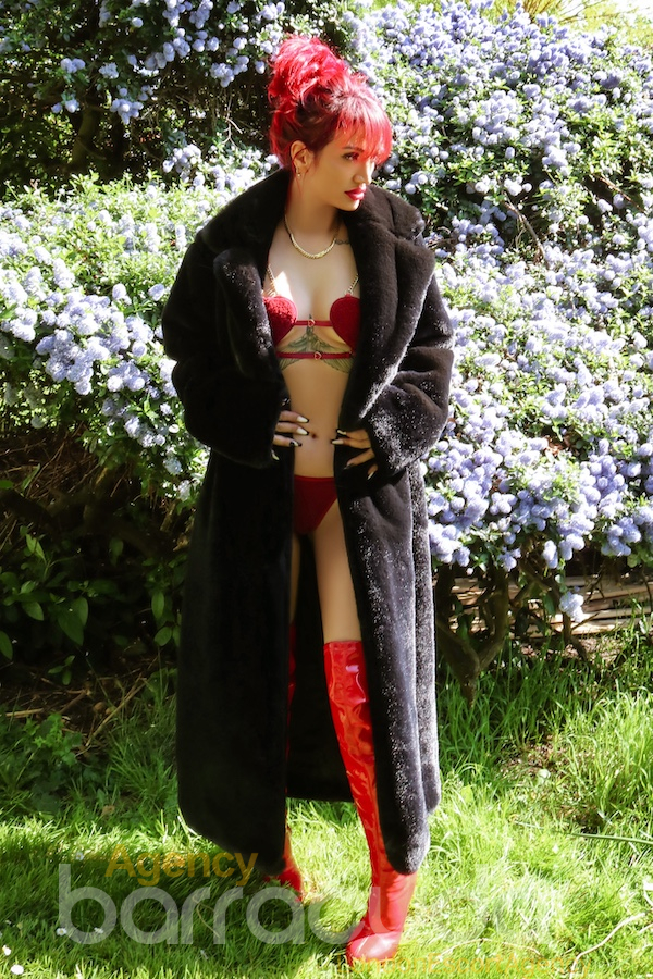 Gabriela - Photo 20