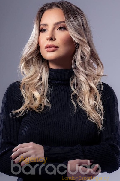 second image of Mirelly