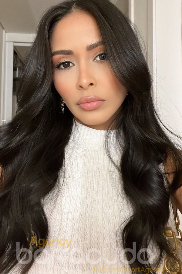 Cloetta - 25yo - Brazilian Escort