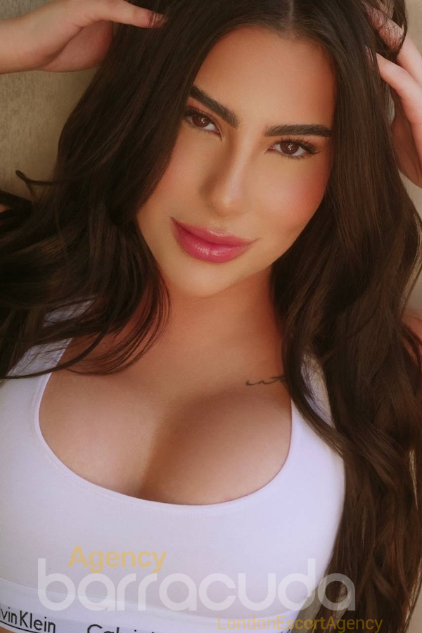 second image of Yamina