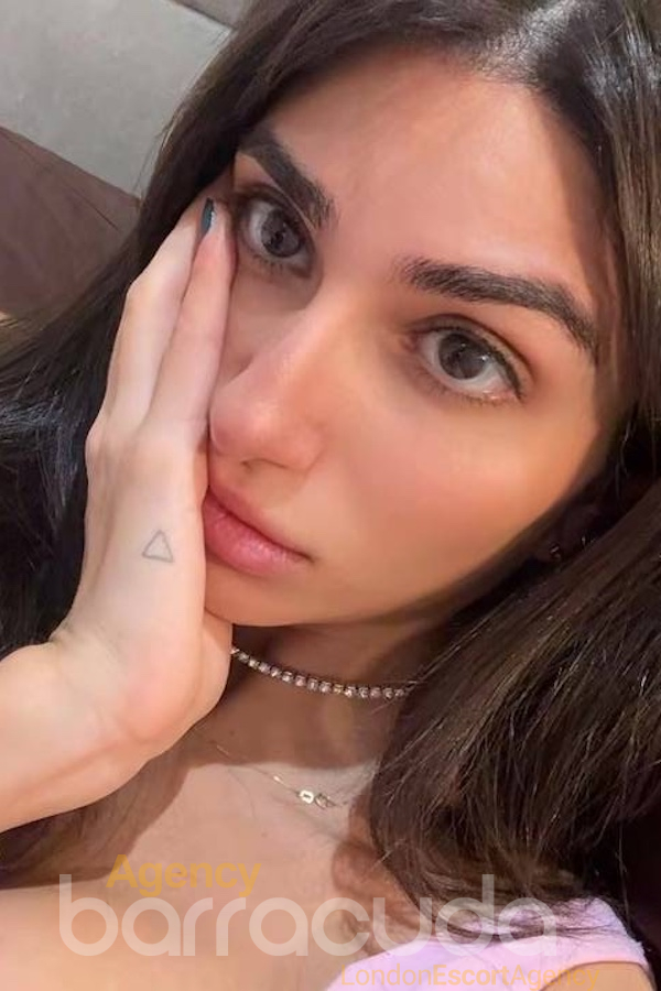 second image of Greeta