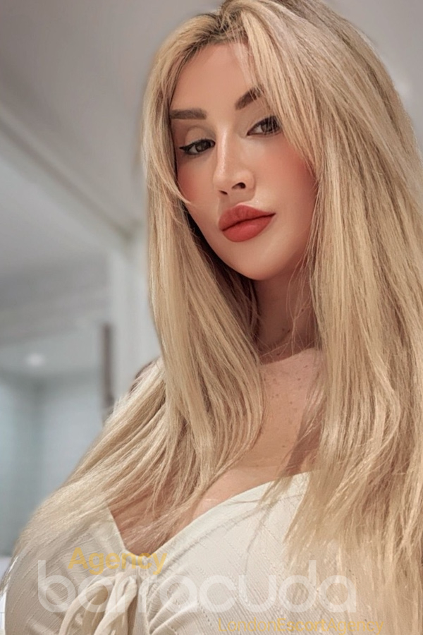 second image of Patrina