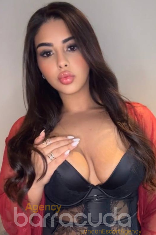 second image of Sedra