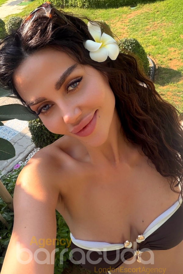 Charotie - 25yo - Russian Escort