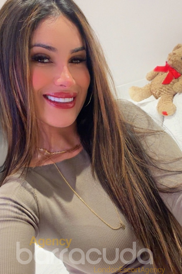 Peppi - 27yo - Brazilian Escort