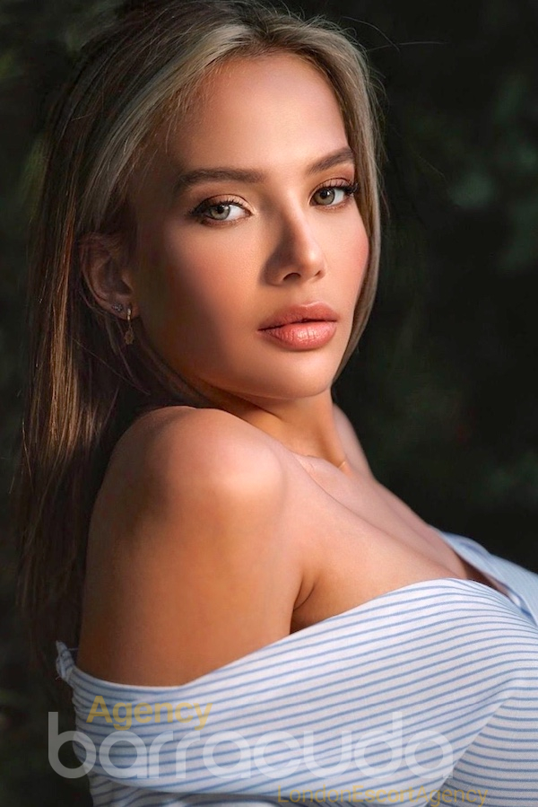 Safrona - Brazilian - Escort in London