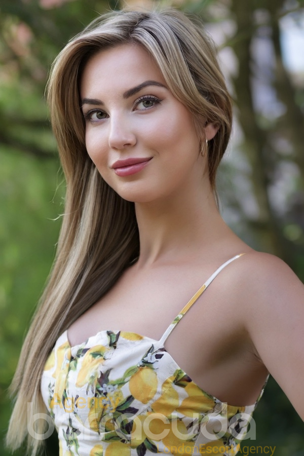 Essie - 29yo - Ukrainian Escort