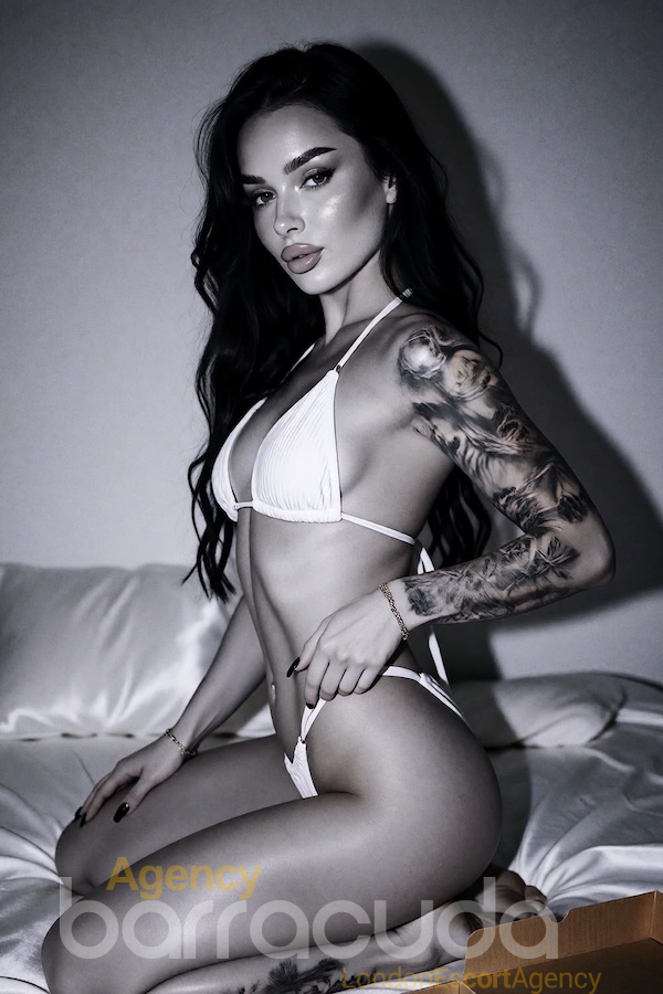 Ayla - Photo 8