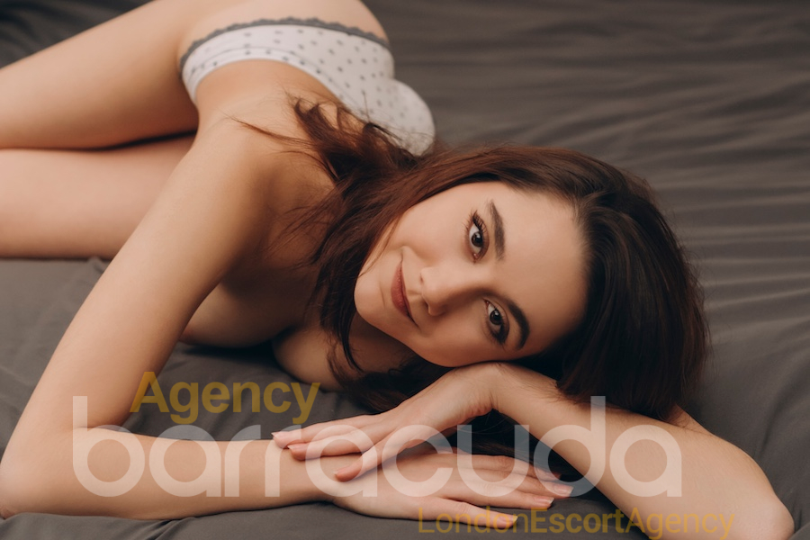 Yumi - Photo 13