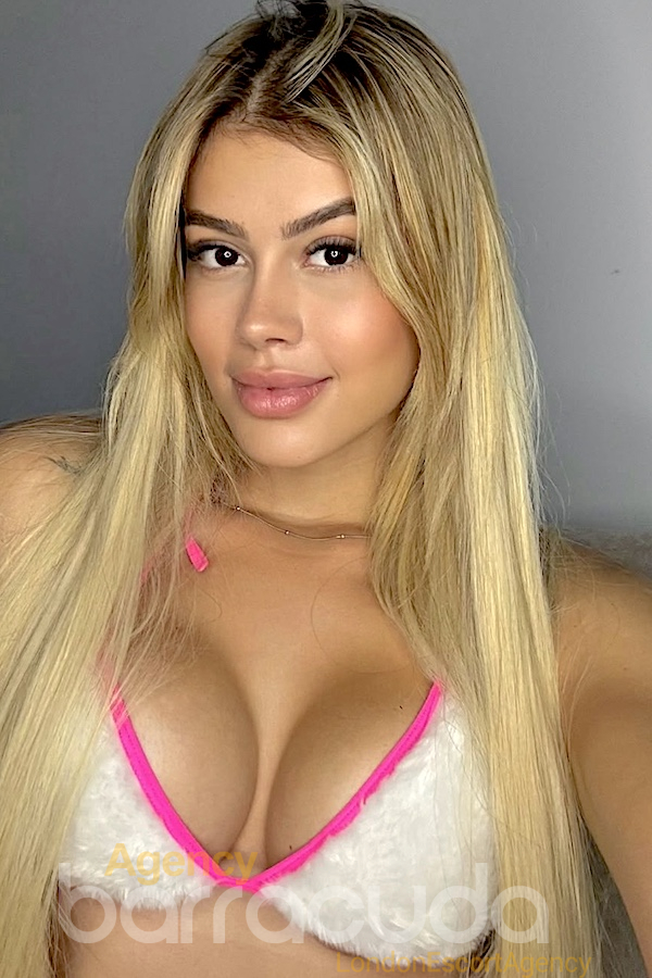 Estelita - Photo 8